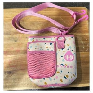 HYDROJUG SLEEVE - PEBBLED PRINT